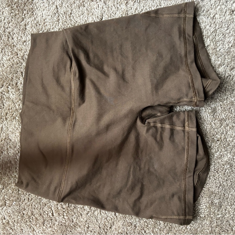 Fleo Brown shorts - Picture 2 of 2